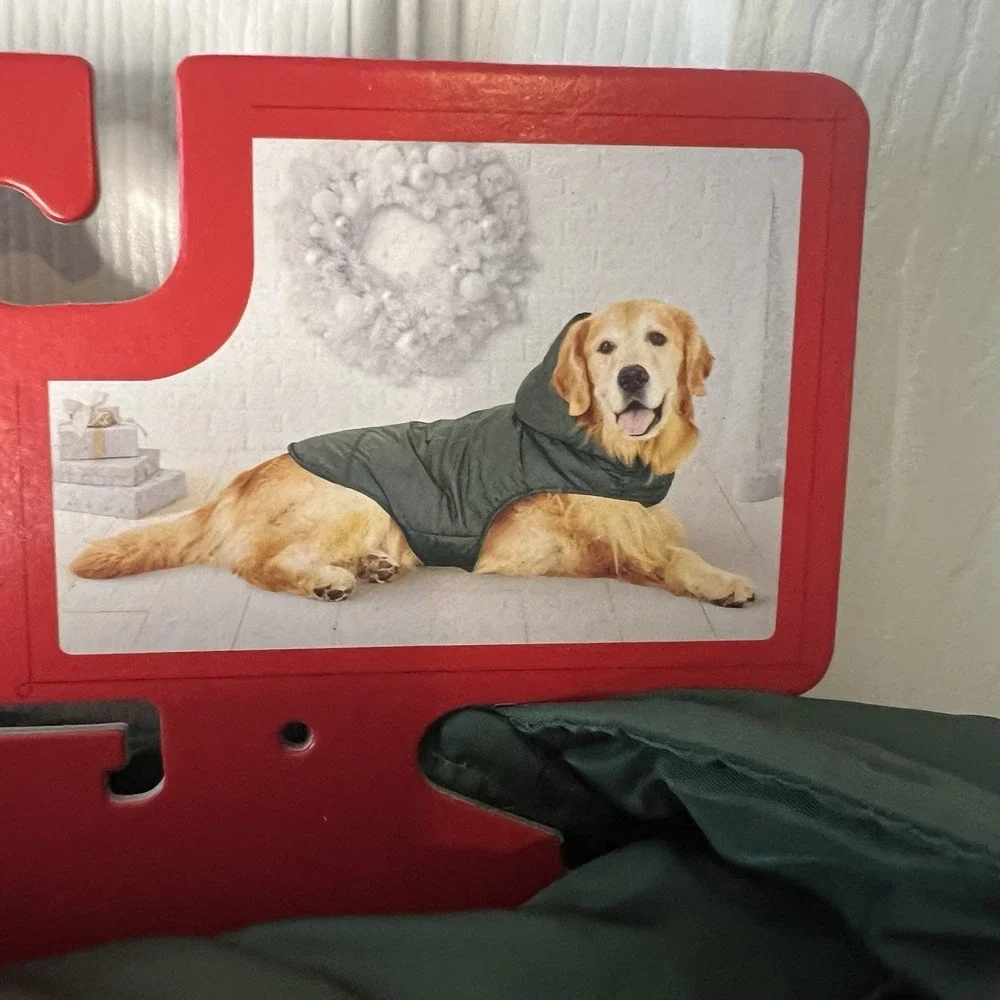 Wondershop Pet Puffer Vest Medium Green NEW Hooded Quilted Dog Jacket